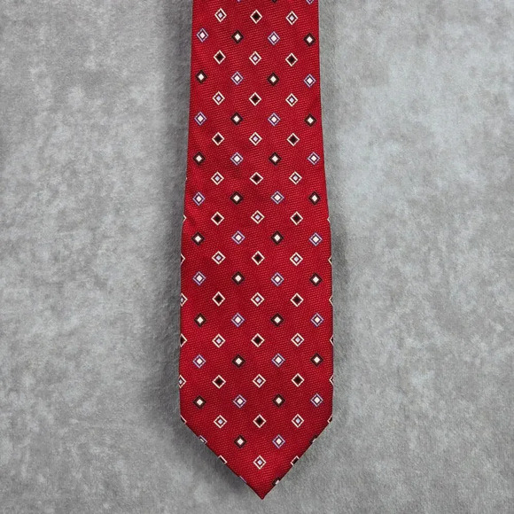 Chaps Red Blue White Diamond Geometric Silk Executive Holiday Neck Tie Men's - Picture 1 of 6